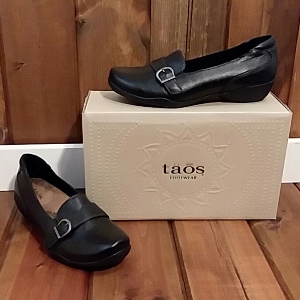 Taos loafer in black